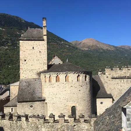 Les Remparts